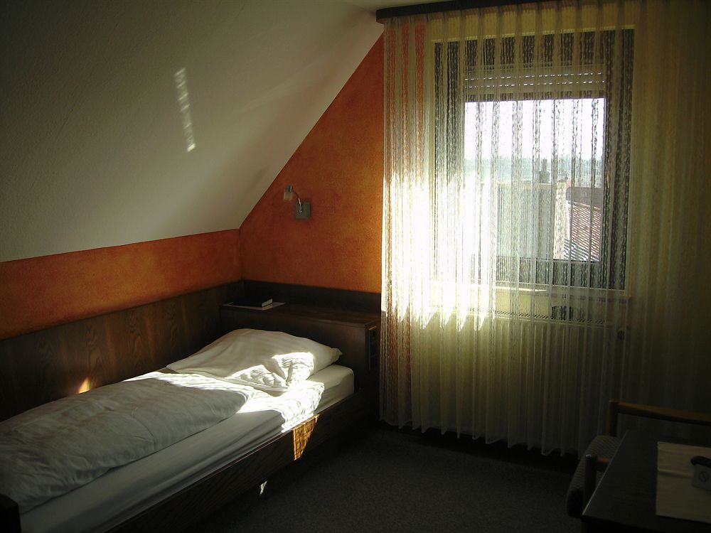Gasthof Hotel Zum Ross Wertheim Exterior foto