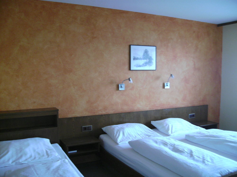 Gasthof Hotel Zum Ross Wertheim Exterior foto